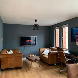 Apartment Woodstock Wow! Close To Centre, Belfast